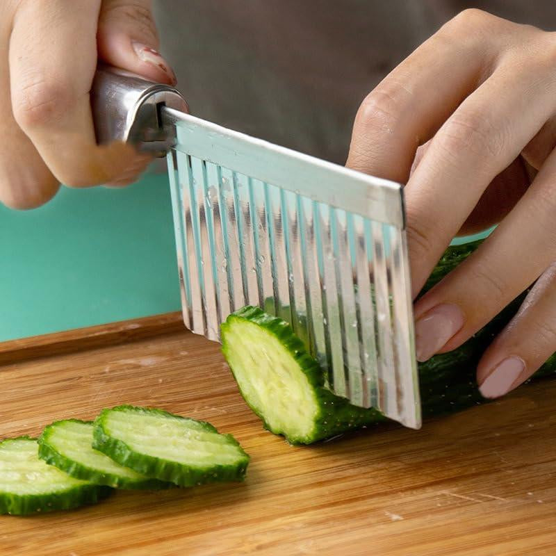 Vegetable & Fruit Wavy Crinkle Cutting Tool Serrator Salad Chopping Knife French Fry Cutter, Steel Blade Potato Slicer, Cucumber, Carrot Chops